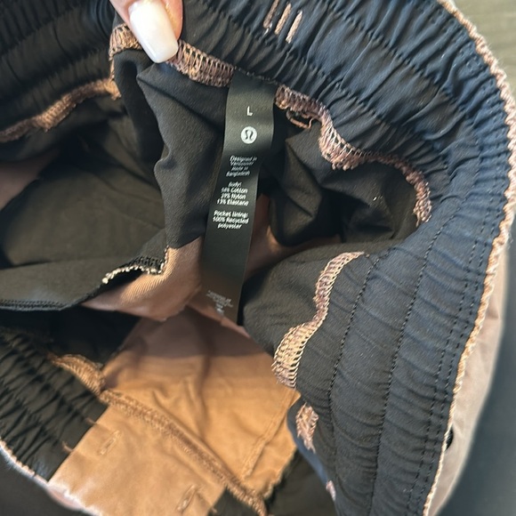 Lululemon ABC Jogger Large - Picture 3 of 3